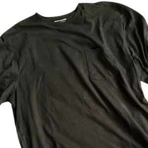 Amazon essentials, men’s black T-shirt